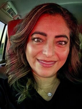 Meet your Posher, Adriana